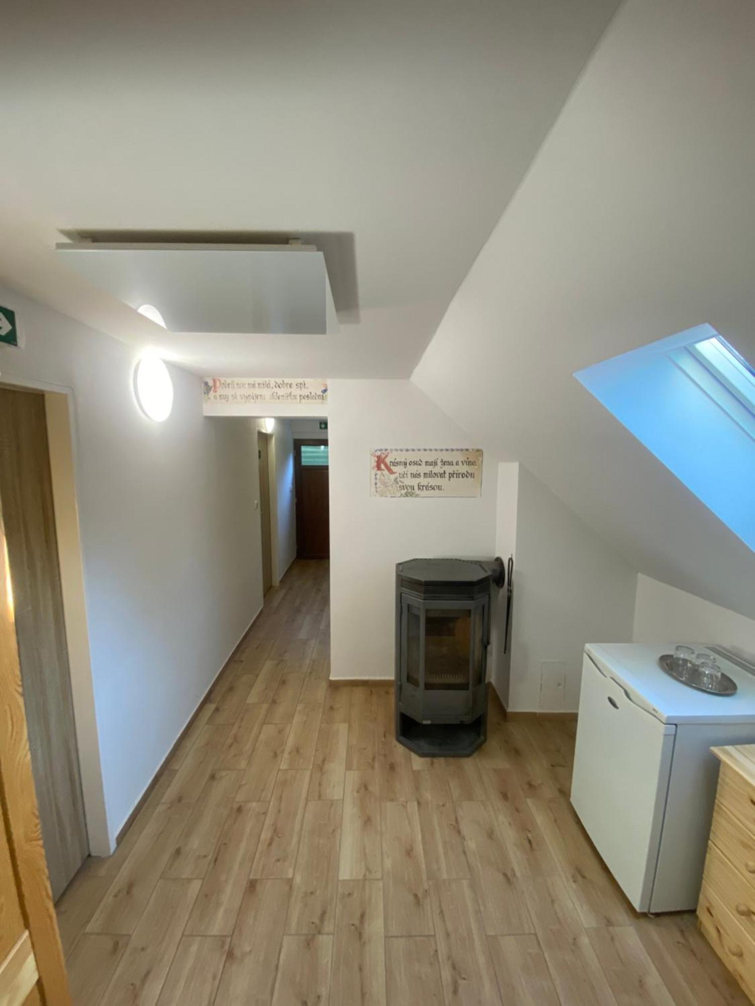 فندق Wbs Vinarstvi U Lisu Znojmo 6345 المظهر الخارجي الصورة