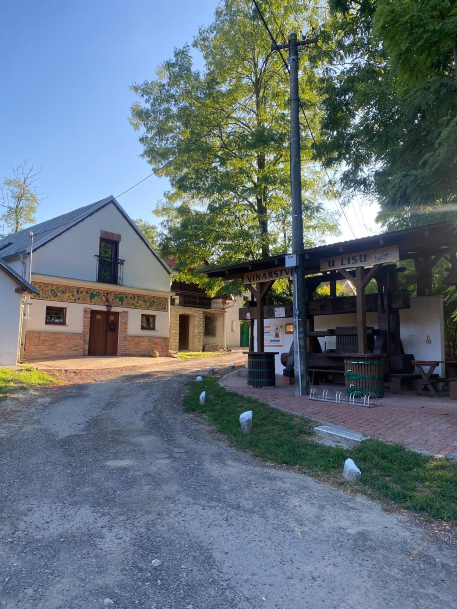 فندق Wbs Vinarstvi U Lisu Znojmo 6345 المظهر الخارجي الصورة